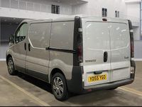 Used Renault Trafic 2005 Silver MPV