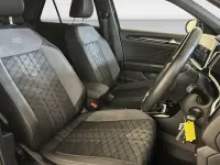 Used VW T-Roc R-line 150 HP (110 kW) 2024 Black SUV