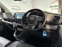 Used Vauxhall Vivaro Sportive 100 HP (73 kW) 2021 White MPV