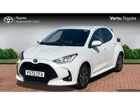 Used Toyota Yaris Hybrid Design 113 HP (83 kW) 2023 White Hatchback