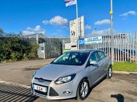 Used Ford Focus Zetec 115 HP (84 kW) 2012 Silver Hatchback