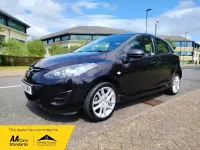 Used Mazda 2 84 HP (61 kW) 2011 Red Hatchback