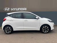 Used Hyundai i10 Advanced 79 HP (58 kW) 2025 White Hatchback