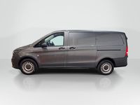 Begagnad Mercedes Vito Progressive 2022 Grå Van