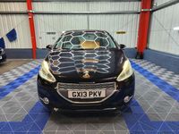 Used Peugeot 208 Allure 82 HP (60 kW) 2013 Black Hatchback