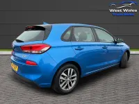 Used Hyundai i30 SE 140 HP (102 kW) 2017 Blue Hatchback