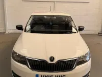 Begagnad Skoda Rapid 2015 Vit Halvkombi