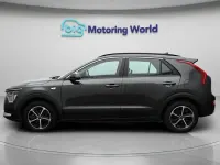 Gebraucht Kia Niro 139 PS (102 kW) 2023 Grau SUV