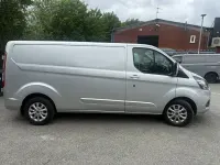 Used Ford Transit Custom Limited 170 HP (125 kW) 2018 Silver Van