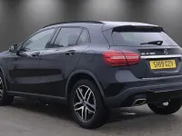 Used Mercedes GLA180 Urban 122 HP (89 kW) 2019 Black SUV