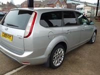 Used Ford Focus Zetec 116 HP (85 kW) 2009 Silver Estate