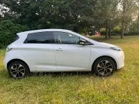 Used Renault Zoe Dynamique 80 kW (109 HP) 2019 White Hatchback