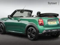 Usado Mini Cooper Sport 134 CV (98 kW) 2021 Verde Utilitario