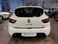 Used Renault Clio IV Dynamique 90 HP (66 kW) 2017 White Hatchback