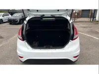 Usado Ford Fiesta Zetec 100 HP (73 kW) 2016 Branco Citadino