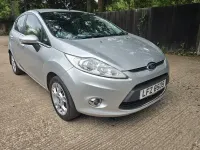 Usado Ford Fiesta Zetec 82 HP (60 kW) 2012