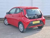 Used Toyota Aygo X-play 72 HP (52 kW) 2018 Red Hatchback