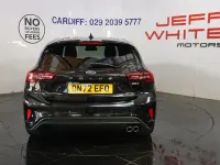 Used Ford Focus ST-Line 155 HP (114 kW) 2022 Black Hatchback