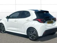Used Toyota Yaris Design 116 HP (85 kW) 2023 White Hatchback