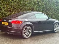 Usado Audi TT Black Edition 230 HP (169 kW) 2018 Preto Coupé