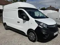 Used Vauxhall Vivaro 125 HP (91 kW) 2019 White MPV