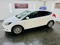 Used Ford Focus Zetec 125 HP (91 kW) 2014 White Hatchback