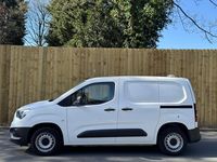 Used Vauxhall Combo Edition 100 HP (73 kW) 2019 White MPV