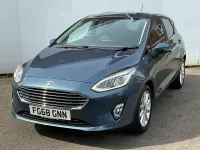 Begagnad Ford Fiesta Titanium 120 HK (88 kW) 2018 Blå Halvkombi