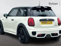 Used Mini Cooper S Sport 192 HP (141 kW) 2019 White Hatchback