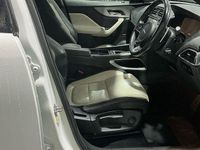 Second-hand Jaguar F-Pace R-Sport 2017 Alb SUV