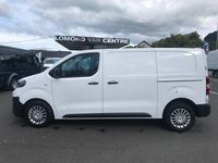 Usado Toyota Proace 120 CV (88 kW) 2020 Blanco Monovolumen