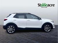 Used Kia Stonic 117 HP (86 kW) 2022 White SUV
