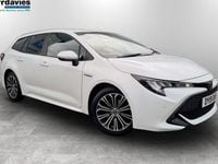 Used Toyota Corolla Design 184 HP (135 kW) 2019 Pure white Estate