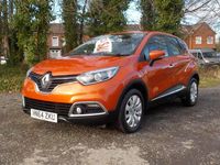 Used Renault Captur Expression+ 90 HP (66 kW) 2014 Orange SUV