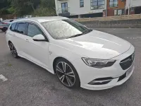 Used Vauxhall Insignia SRi 170 HP (125 kW) 2018 White Estate