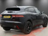 Usado Jaguar E-Pace R-Dynamic 150 HP (110 kW) 2019 Preto SUV