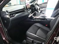Used Toyota C-HR Design 122 HP (89 kW) 2022 Mauve/purple SUV