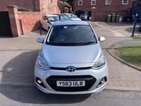 Used Hyundai i10 SE 87 HP (63 kW) 2014 Silver Hatchback