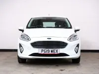 Second-hand Ford Fiesta Zetec 100 CP (73 kW) 2019 Alb Hatchback