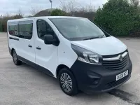 Used Vauxhall Vivaro S 120 HP (88 kW) 2018 White MPV