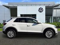 Used VW T-Roc Life 150 HP (110 kW) 2024 White SUV