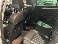 Used Skoda Superb SE L Executive 150 HP (110 kW) 2018 White Estate