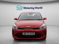 Begagnad Kia Rio 99 HK (72 kW) 2022 Röd Halvkombi
