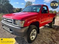 Used Toyota HiLux 1998 Red Pickup