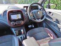 Used Renault Captur Version S 150 HP (110 kW) 2019 White/black SUV