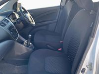 Used Suzuki Celerio 68 HP (50 kW) 2016 White Hatchback