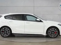 Usado BMW 120 M Sport 168 CV (123 kW) 2025 Blanco Utilitario