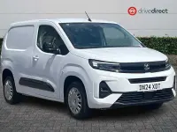 Used Vauxhall Combo S 100 HP (73 kW) 2024 White MPV