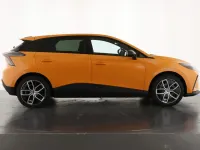 Begagnad MG MG4 EV Trophy 319 kW (435 HK) 2025 Orange Halvkombi