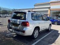 Used Toyota Land Cruiser 268 HP (197 kW) 2014 White Estate